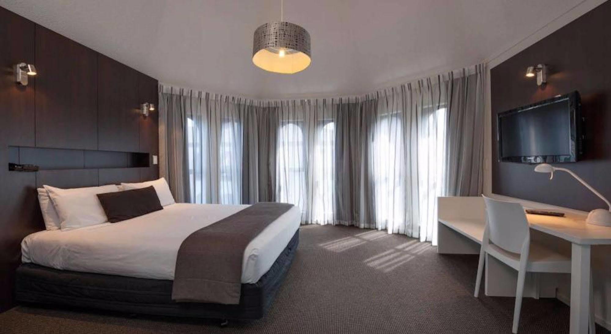 The Towers On The Park Hotell Christchurch Eksteriør bilde