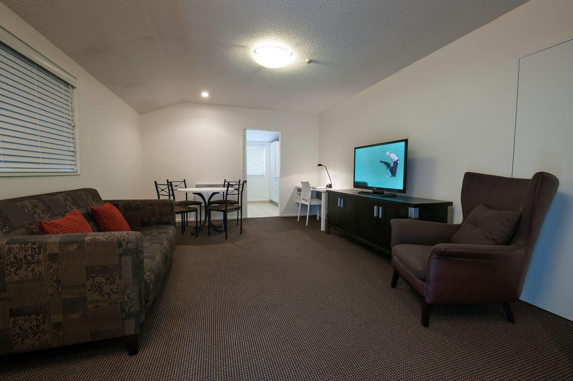The Towers On The Park Hotell Christchurch Eksteriør bilde