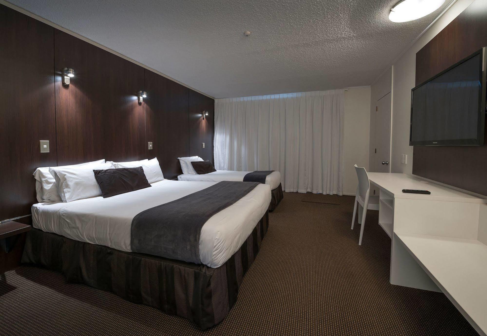The Towers On The Park Hotell Christchurch Eksteriør bilde